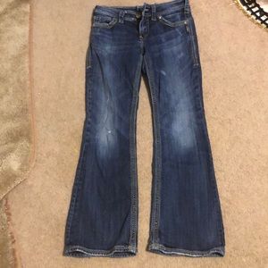 Women’s sliver jeans